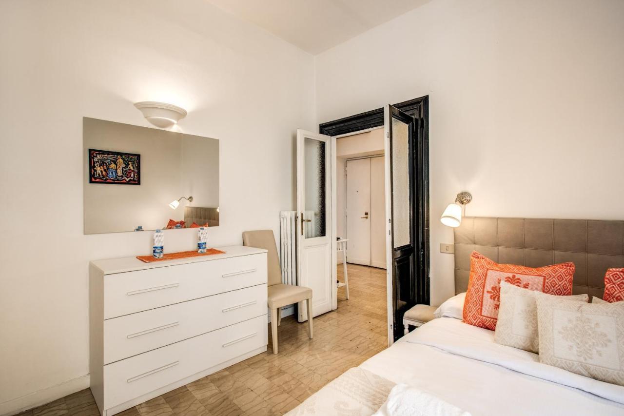Colonna Suite - Rome Via Del Corso Big Apartment Bagian luar foto